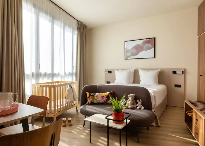 Yuna Montmartre - Aparthotel Paris